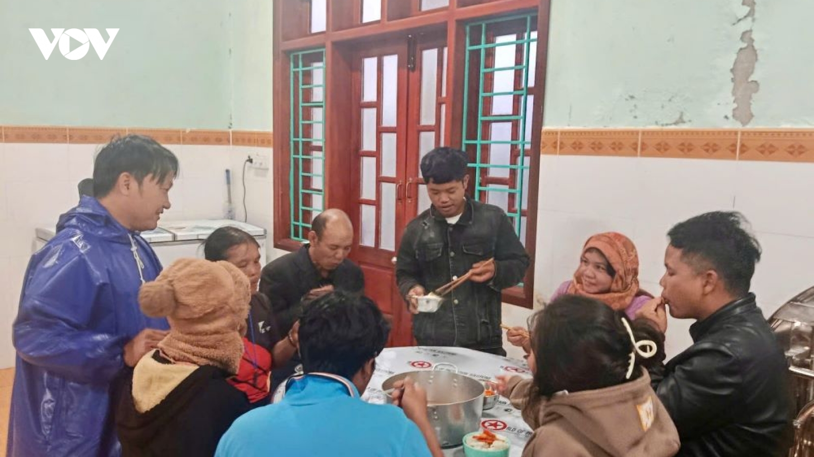 Nghe tiếng nổ lớn, xã Hùng Sơn, Đà Nẵng sơ tán hơn 40 người dân để tránh sạt lở