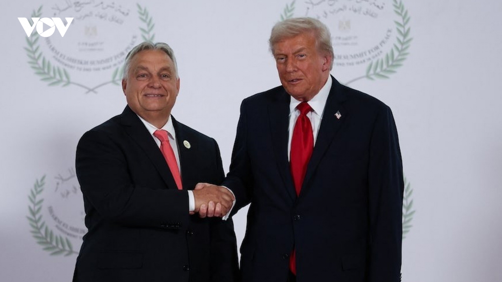Ông Trump vẫn muốn gặp ông Putin tại Hungary