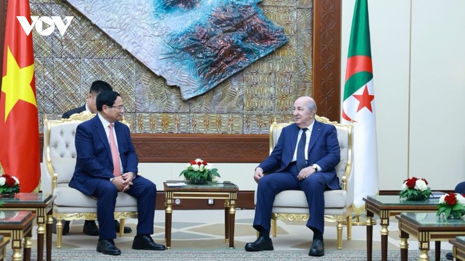 Thủ tướng Phạm Minh Chính hội kiến với Tổng thống Algeria Abdelmadjid Tebboune