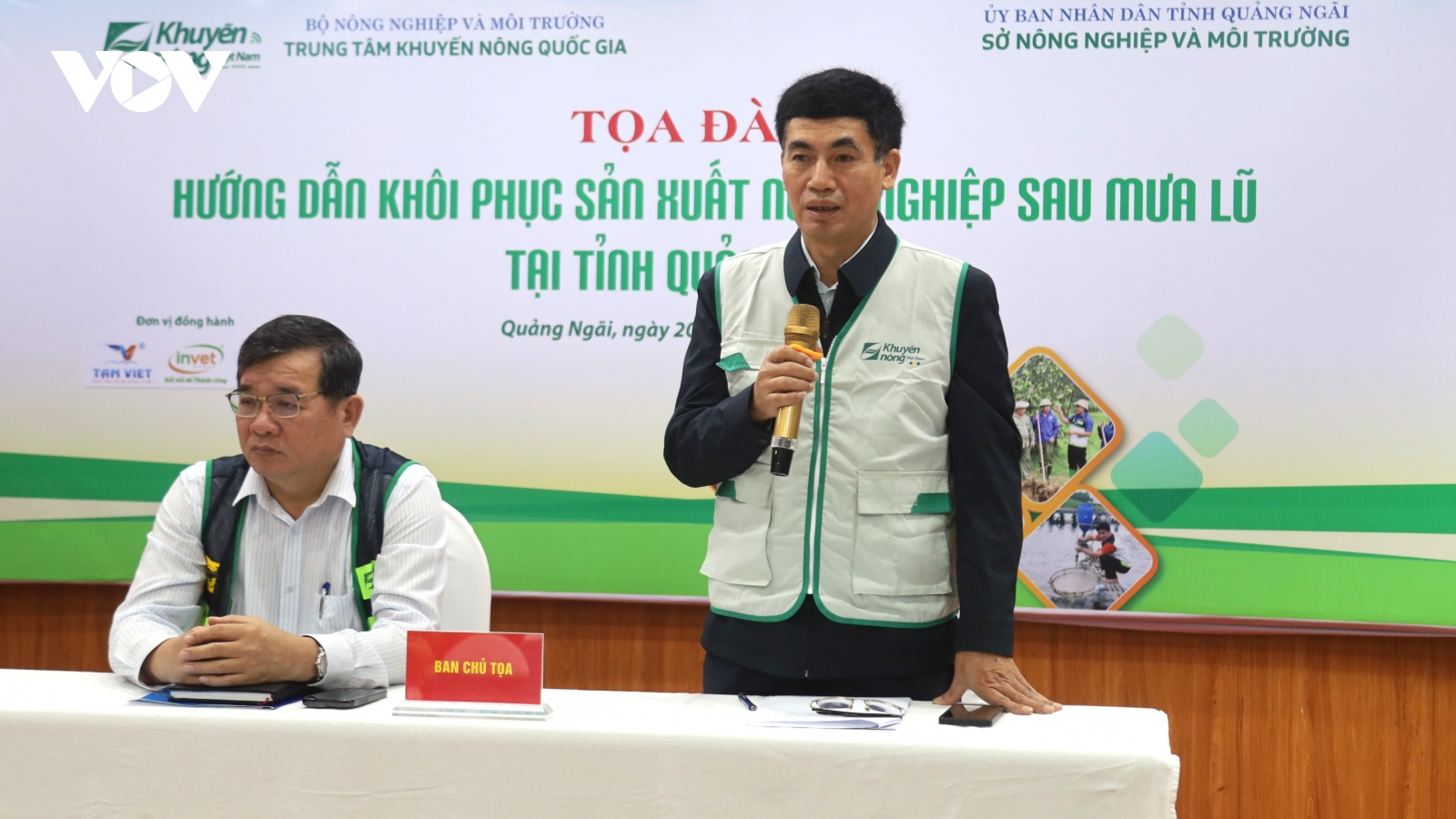 Khuyến nông đồng hành với người dân khôi phục sản xuất sau mưa lũ