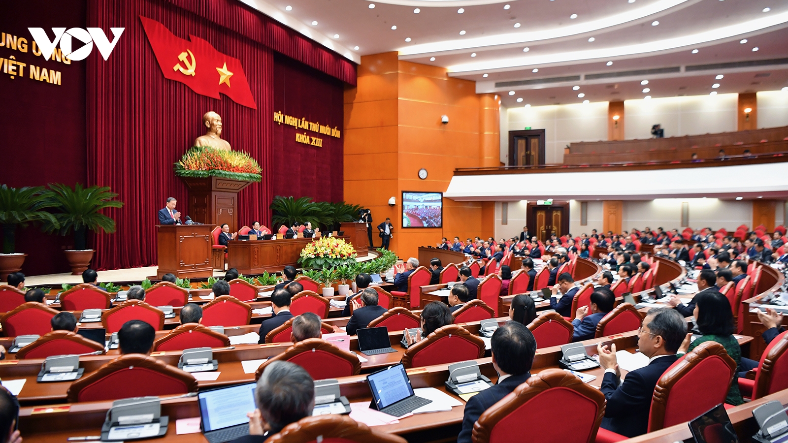 Hội nghị Trung ương 14: Giới thiệu nhân sự cho Ban lãnh đạo cao nhất của Đảng