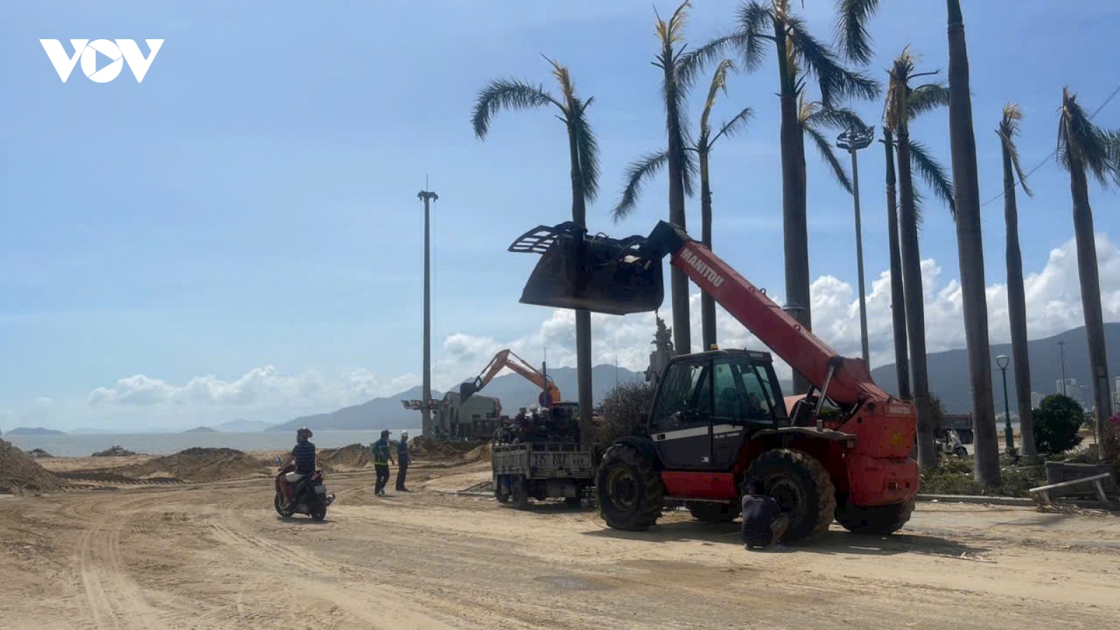 Gia Lai khẩn trương dọn dẹp, khắc phục hậu quả sau bão dữ