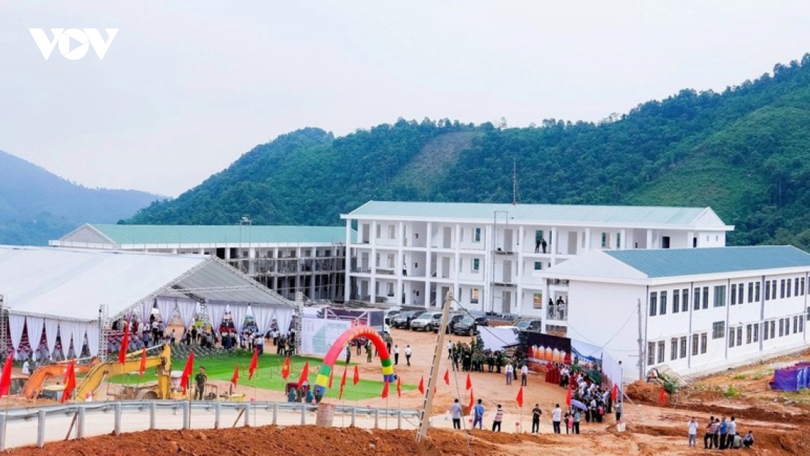 100 trường nội trú liên cấp đồng loạt khởi công nâng tầm vùng cao biên giới