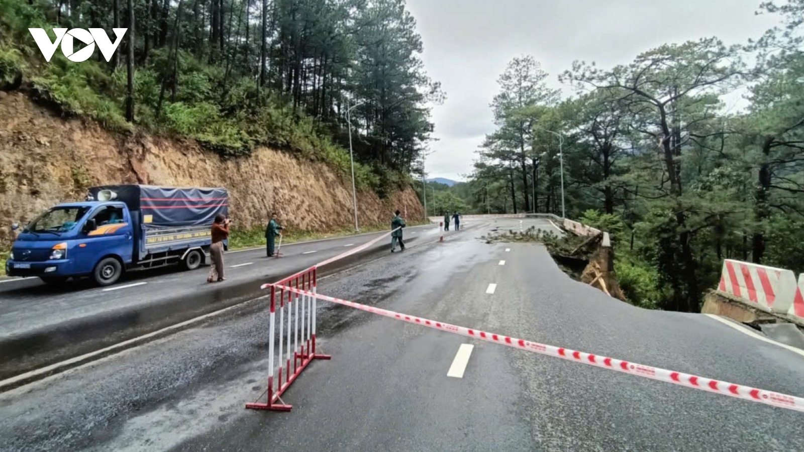 Lâm Đồng ứng phó với mưa lớn, ngập úng, sạt lở đất