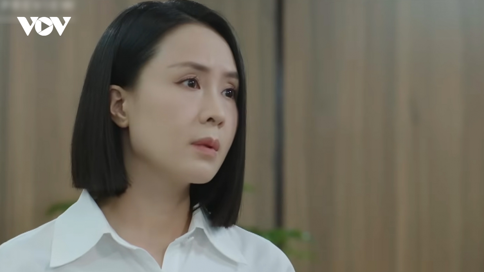 “Lằn ranh” tập 10: Hé lộ loạt cán bộ cấp tỉnh dính đến đường dây đánh bạc VIP XĐ22
