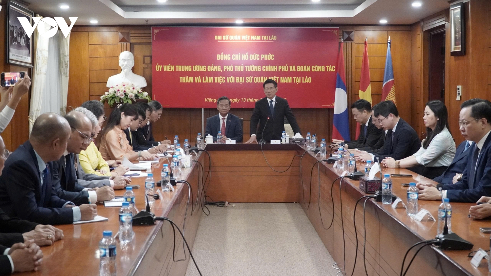 Đảng, Nhà nước Lào coi trọng quan hệ đặc biệt với Việt Nam