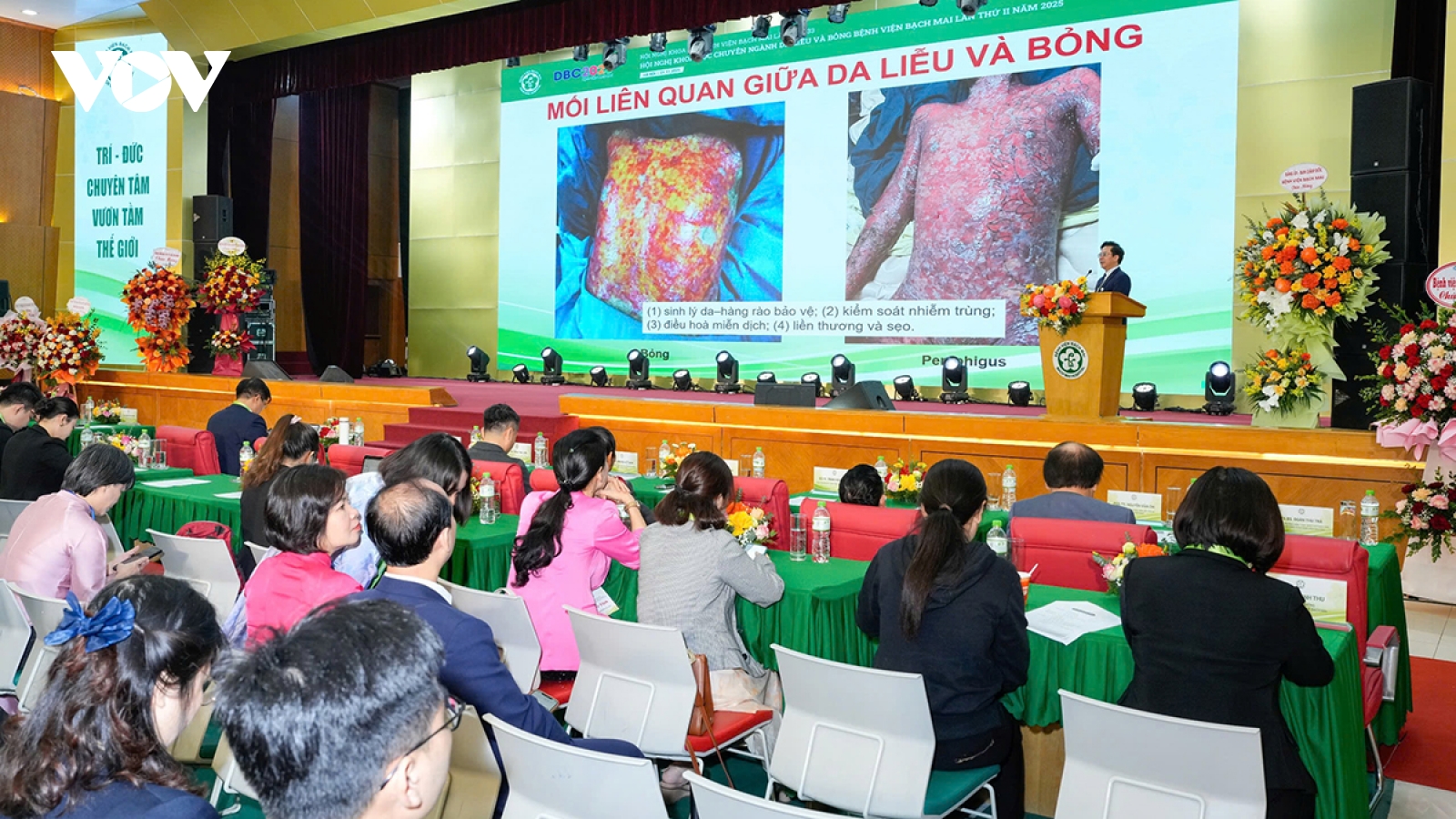 Nguy cơ gia tăng số trường hợp mắc bệnh về da do mưa lũ