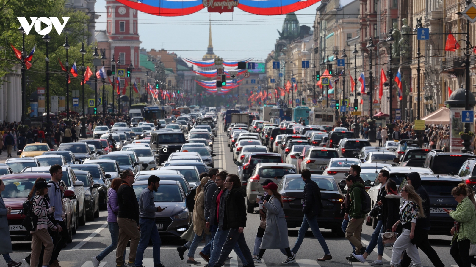 Nền kinh tế Nga đang “hụt hơi” khi xung đột với Ukraine kéo dài lâu hơn dự kiến?