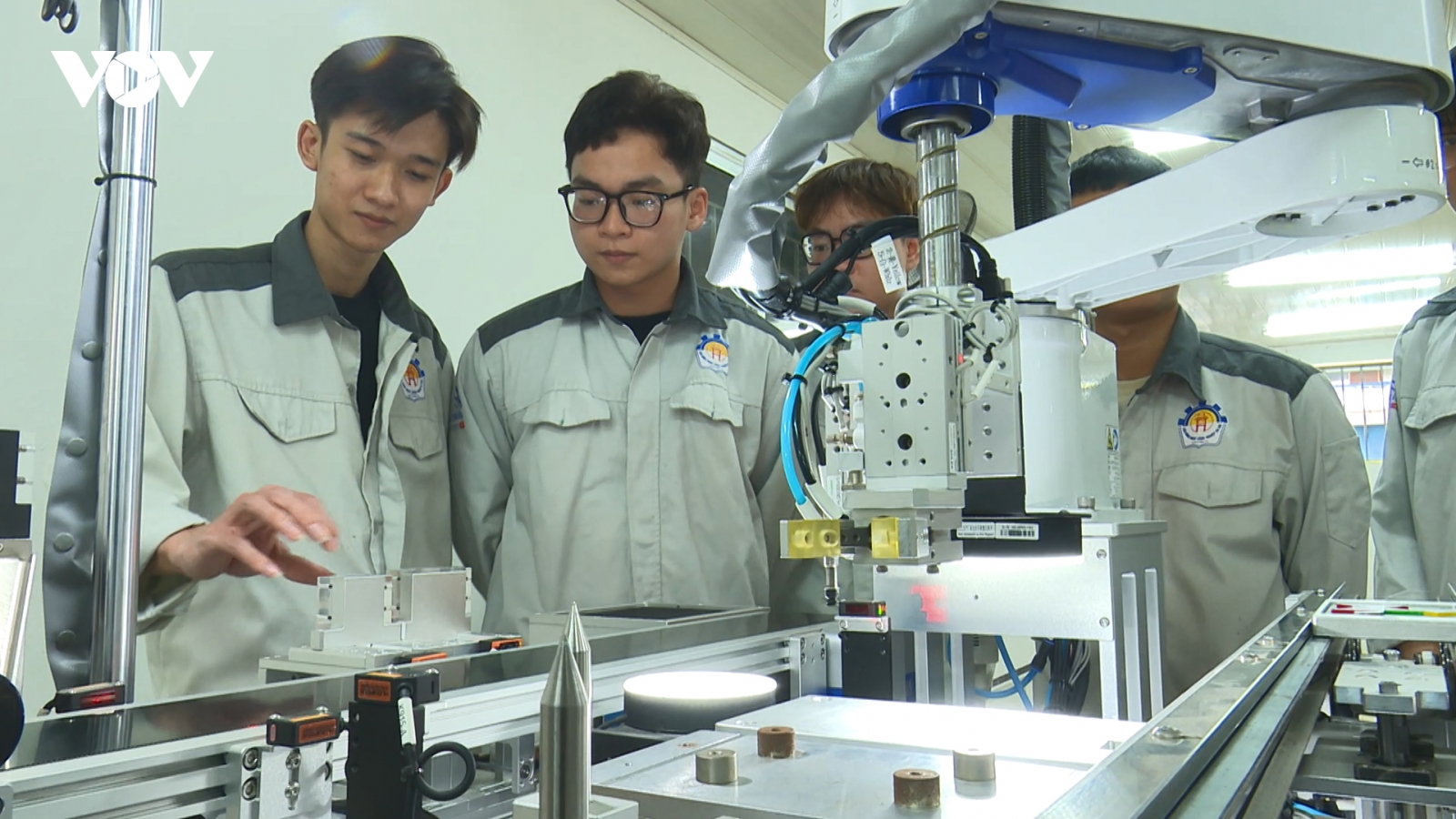 Nguồn nhân lực chất lượng cao “chìa khóa vàng” cho phát triển bền vững