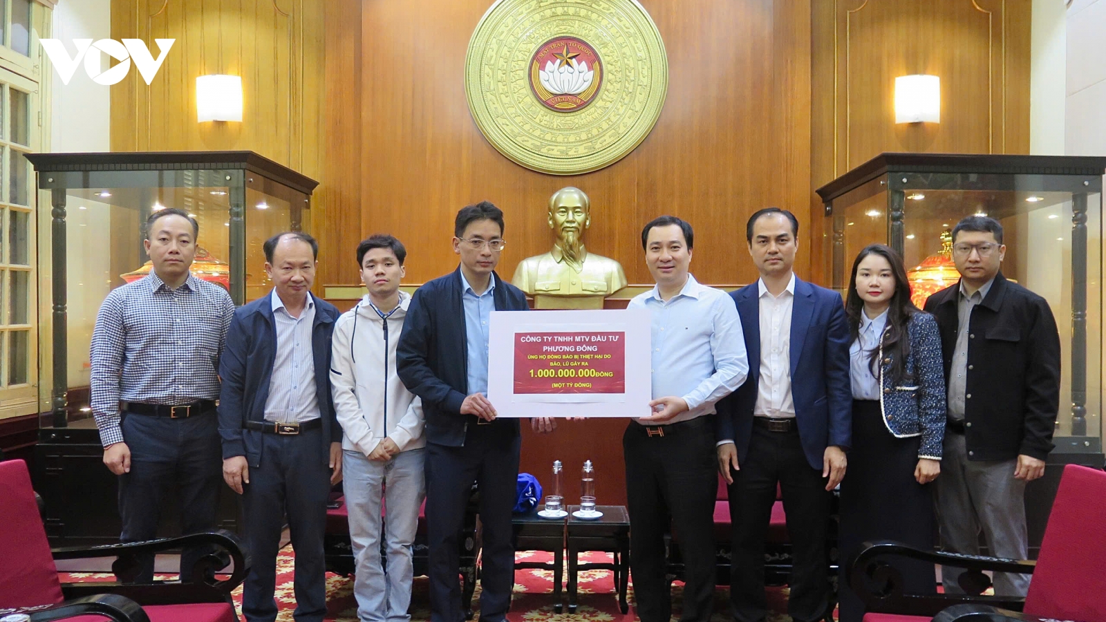 Hơn 2.088 tỷ đồng ủng hộ đồng bào khắc phục hậu quả mưa lũ qua Ban Cứu trợ