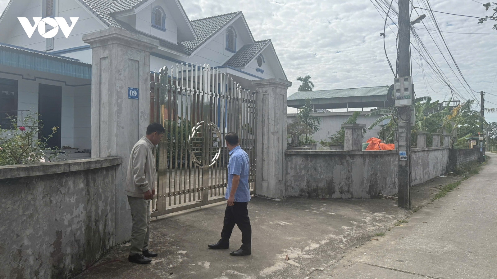 Đảng viên ở Quảng Ninh đồng lòng hiến đất mở đường