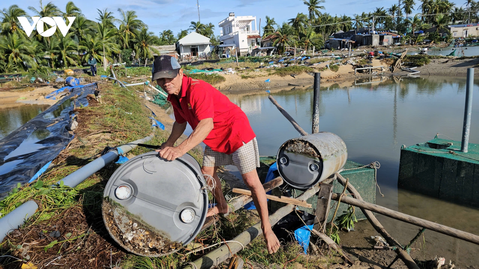 Các địa phương ven biển Đắk Lắk khẩn trương khắc phục thiệt hại do bão số 13