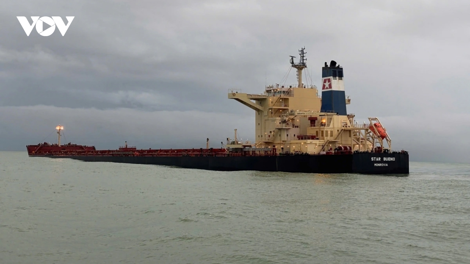 Tàu Star Bueno mắc cạn ở Quảng Ngãi: Phải tính đến tình huống chìm tàu, tràn dầu