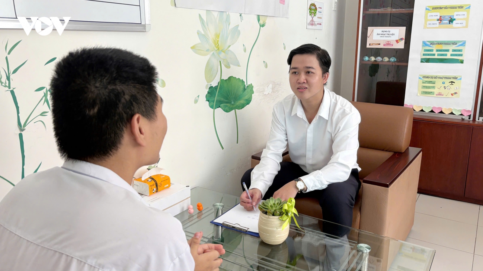 Tránh bạo lực học đường: Học sinh cần nhiều kỹ năng sống để kiểm soát cái “tôi"