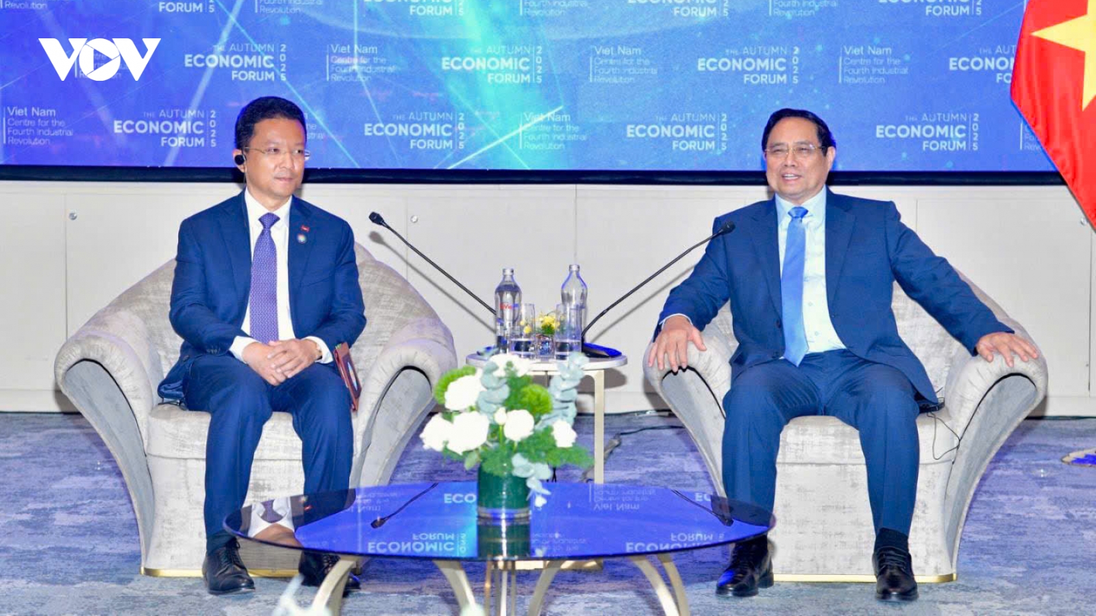 Thủ tướng Phạm Minh Chính tiếp lãnh đạo các nước dự Diễn đàn kinh tế mùa Thu 2025