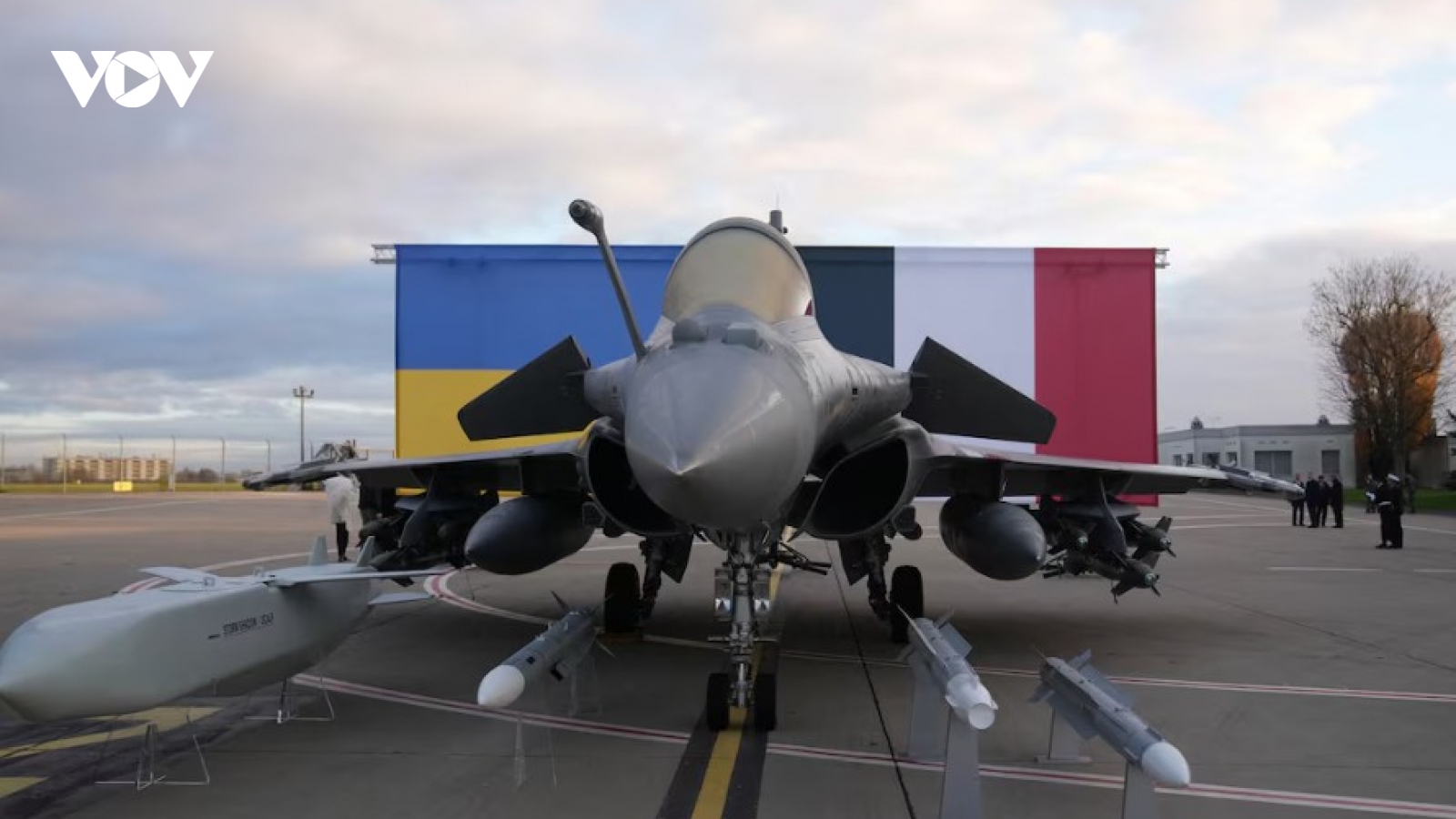 Nga phản ứng khi Ukraine tính mua 100 tiêm kích hiện đại nhất của Pháp
