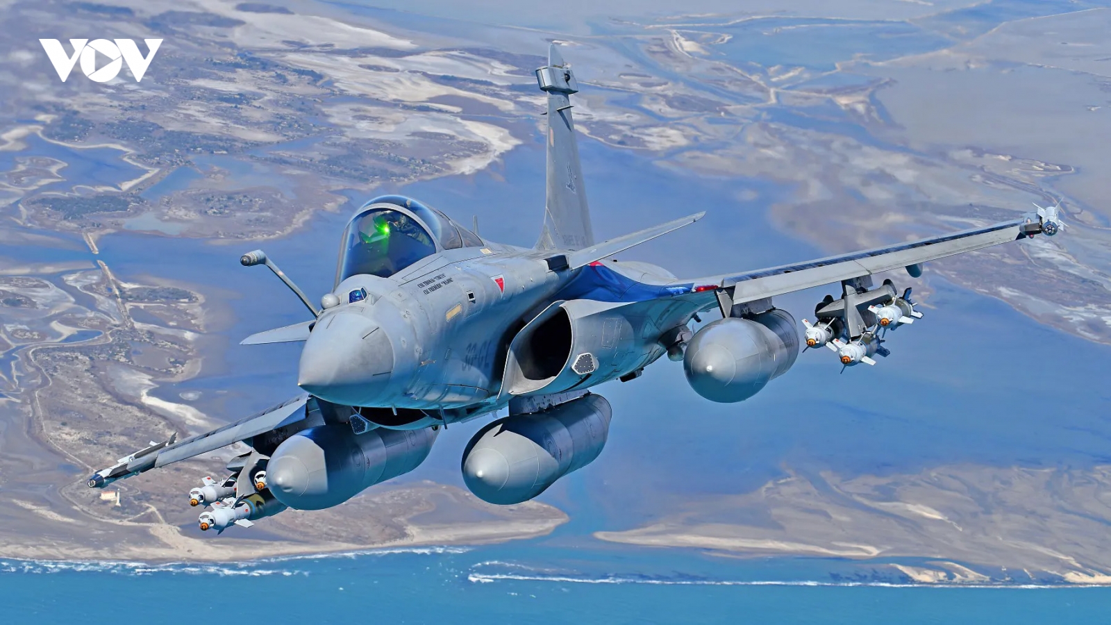 Ukraine đặt mua 16 tiêm kích Rafale của Pháp