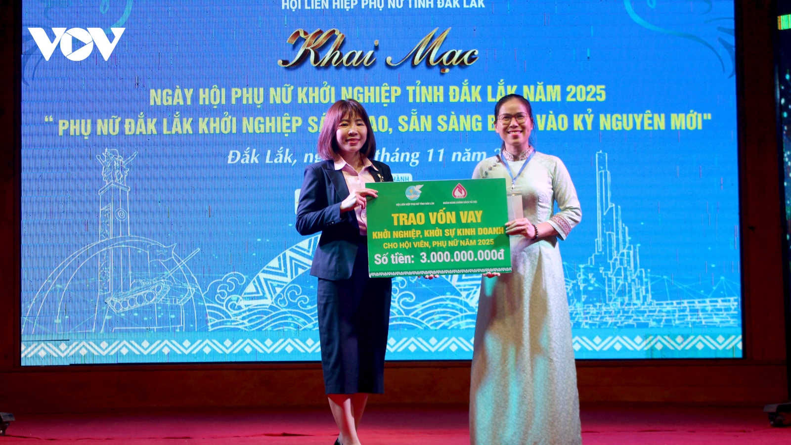 Khai mạc Ngày hội “Phụ nữ khởi nghiệp” và “Phiên chợ xanh” tỉnh Đắk Lắk năm 2025