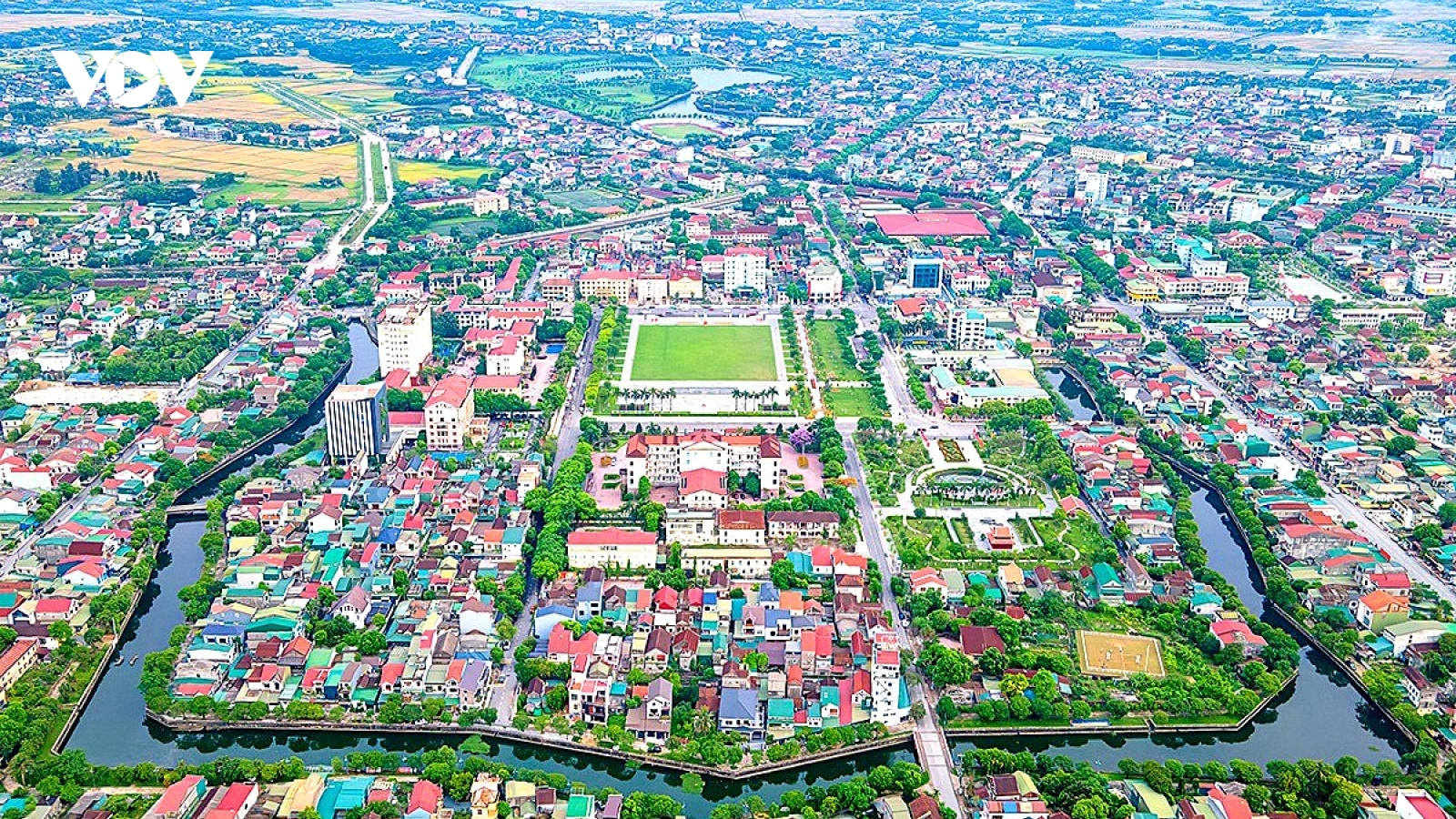 Hà Tĩnh: Đăng ký công trình, phần việc thi đua mừng Đại hội XIV của Đảng
