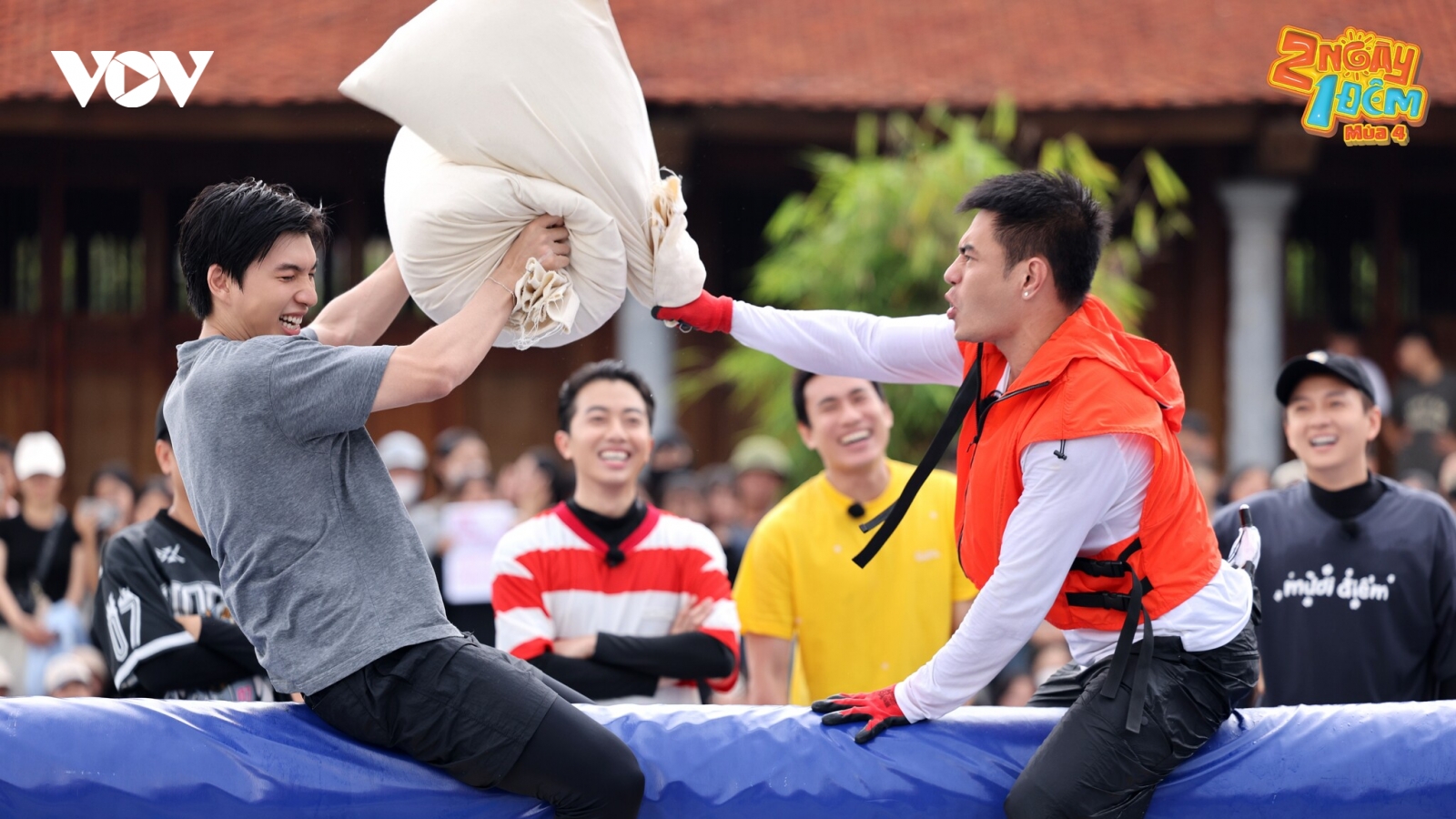 2 ngày 1 đêm: Lê Dương Bảo Lâm chạm trán HIEUTHUHAI, quyết lật ngược tình thế