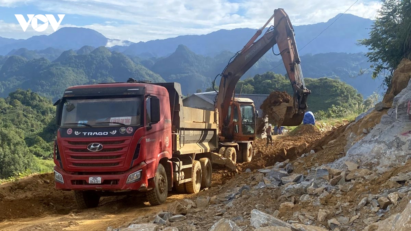 Giải ngân 100% vốn đầu tư công, Lai Châu quyết liệt thi công công trình giao thông