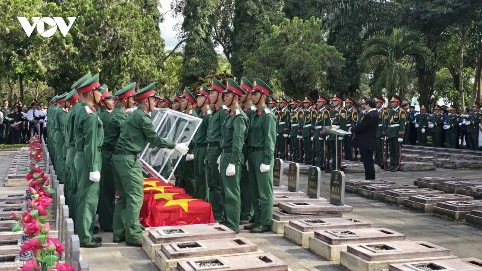 Gia Lai truy điệu, an táng 18 hài cốt liệt sĩ mới được tìm thấy