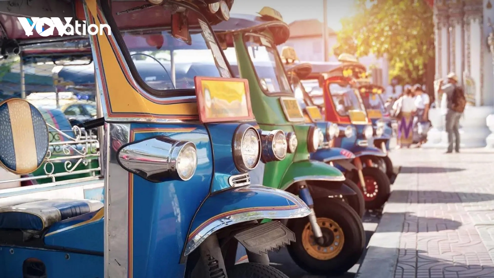 Xe tuk tuk, trải nghiệm không thể bỏ qua khi đến Thái Lan