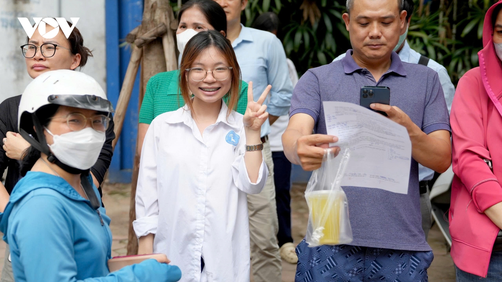 Hà Nội tính thi lớp 10 muộn: Học sinh, phụ huynh áp lực và ngóng chờ môn thi