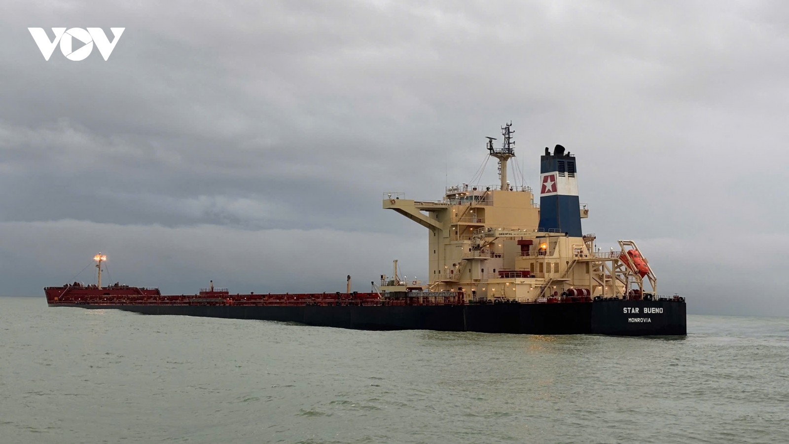 Vụ tàu Star Bueno mắc cạn: Phê bình Cảng vụ Hàng hải Quảng Ngãi