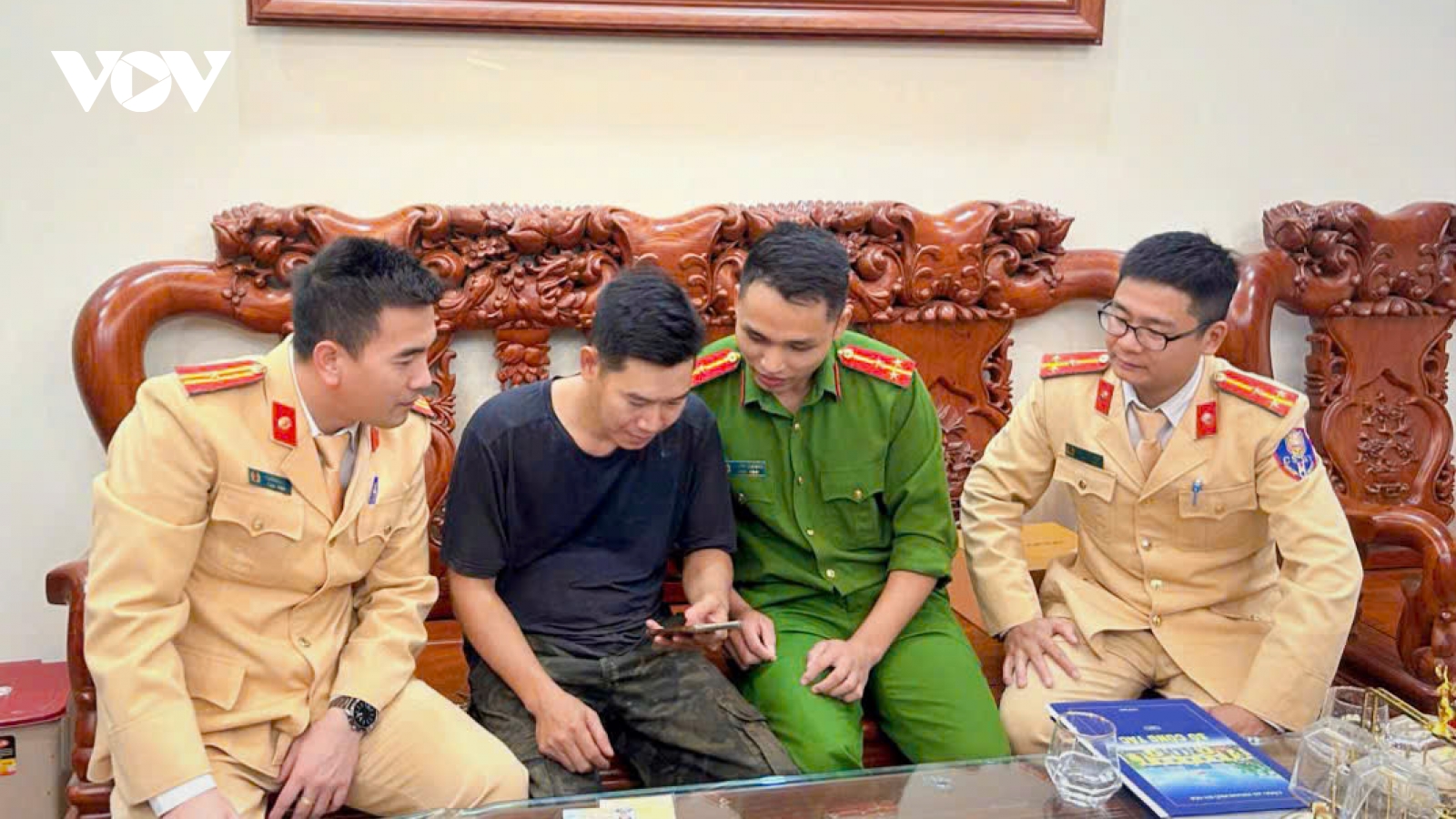 Cập nhật gần 14.000 hồ sơ phương tiện, giấy phép lái xe qua iHanoi sau một ngày