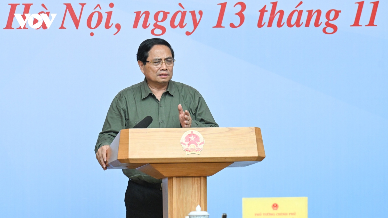 Thủ tướng: Nhanh chóng khôi phục sản xuất, ổn định đời sống nhân dân miền Trung