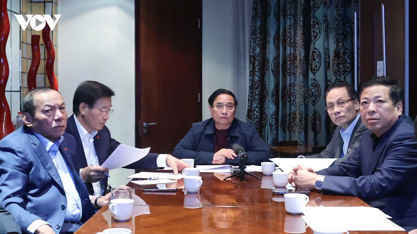Thủ tướng: Dứt khoát không để việc chia cắt, không tiếp cận được việc tiếp tế người dân