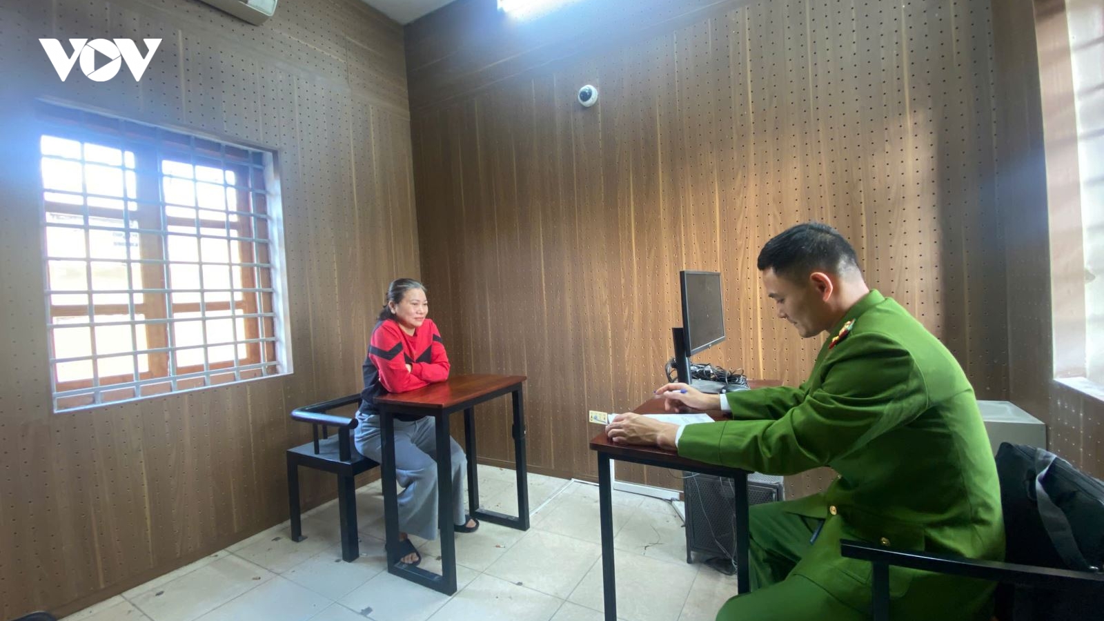Công an tỉnh Hưng Yên vận động thành công đối tượng truy nã ra đầu thú