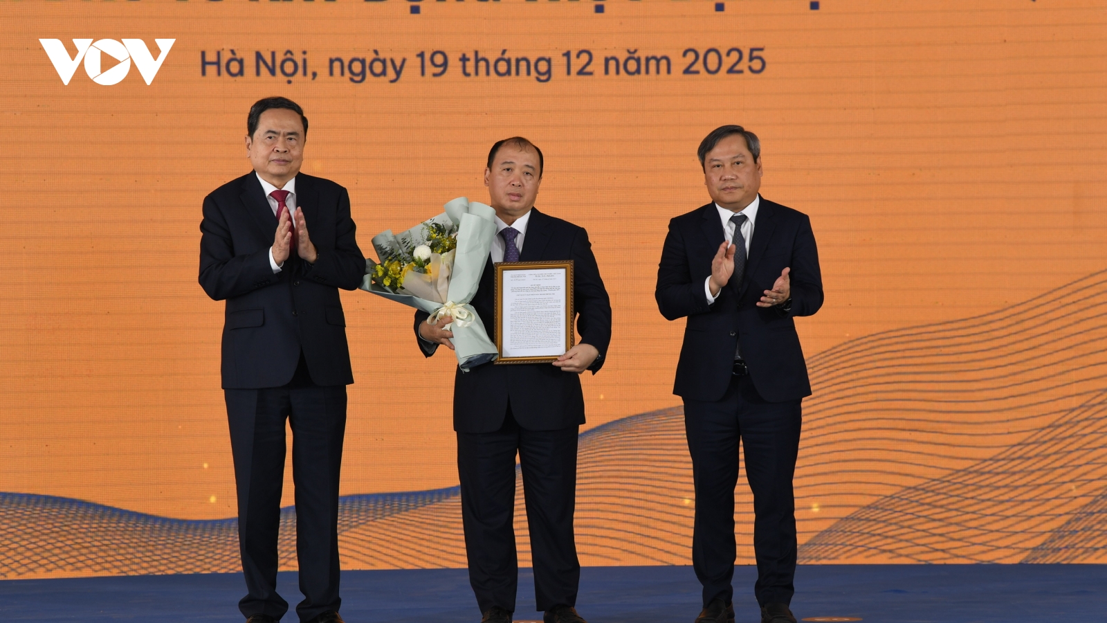 Chủ tịch Quốc hội dự Lễ khởi công Trục Đại lộ Cảnh quan sông Hồng của Hà Nội