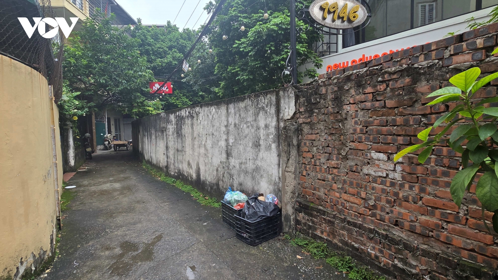 Vì sao kiến nghị phá bỏ bức tường ngõ 622 Minh Khai nhiều năm chưa được giải quyết