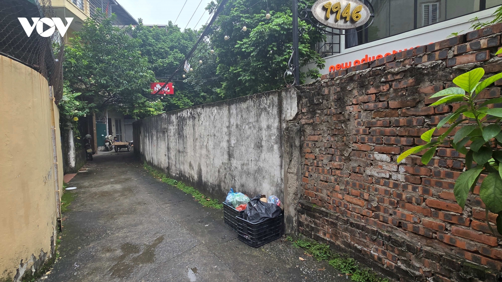 Vì sao kiến nghị phá bỏ bức tường ngõ 622 Minh Khai nhiều năm chưa được giải quyết