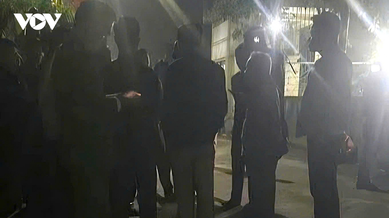 Phát hiện hai bố con tử vong tại nhà riêng ở Hưng Nguyên, Nghệ An