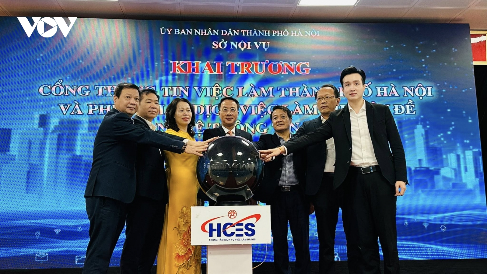 Khai trương Cổng thông tin việc làm Hà Nội: Kết nối cung cầu lao động trực tuyến