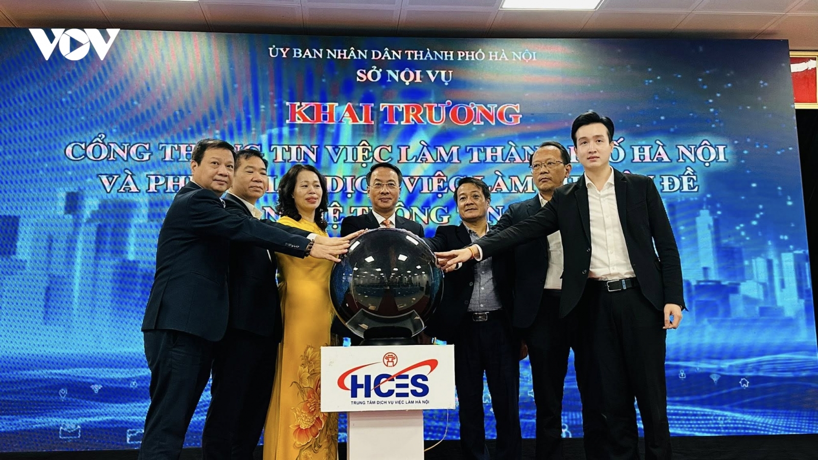Khai trương Cổng thông tin việc làm Hà Nội: Kết nối cung cầu lao động trực tuyến