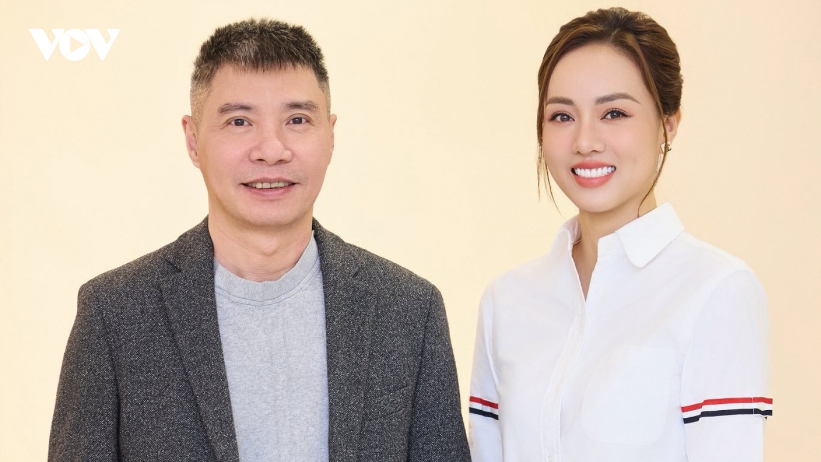 Sao Việt 29/12: Vợ NSND Công Lý thừa nhận đã 2 tháng không có thu nhập