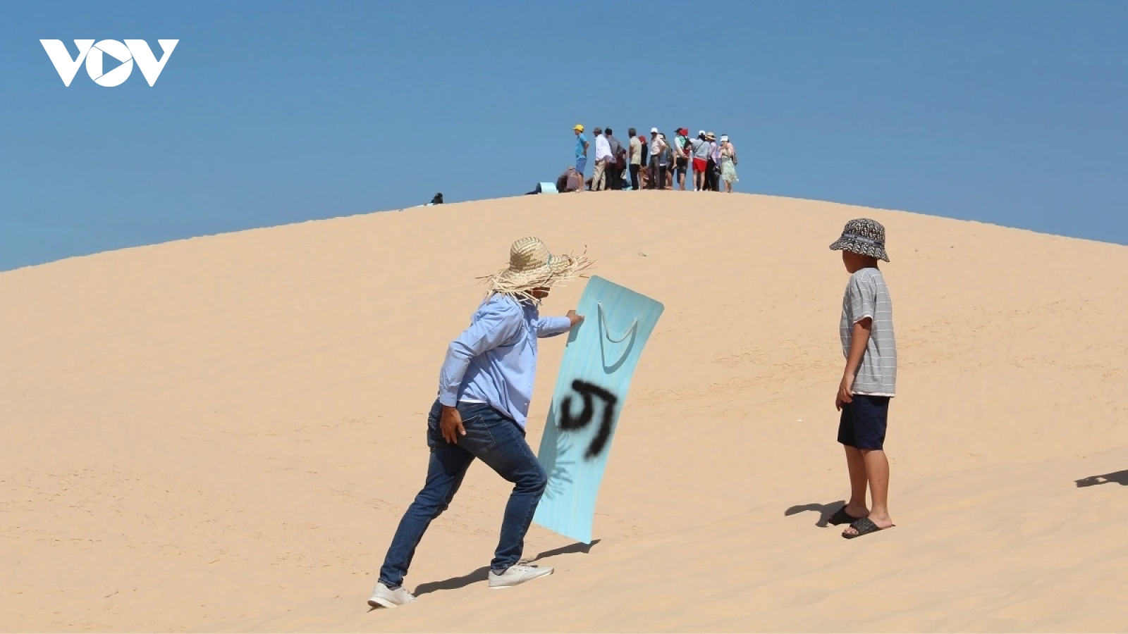 Tết Dương lịch 2026 chỉ nghỉ 1 ngày, người Việt xin nghỉ bắc cầu để đi du lịch