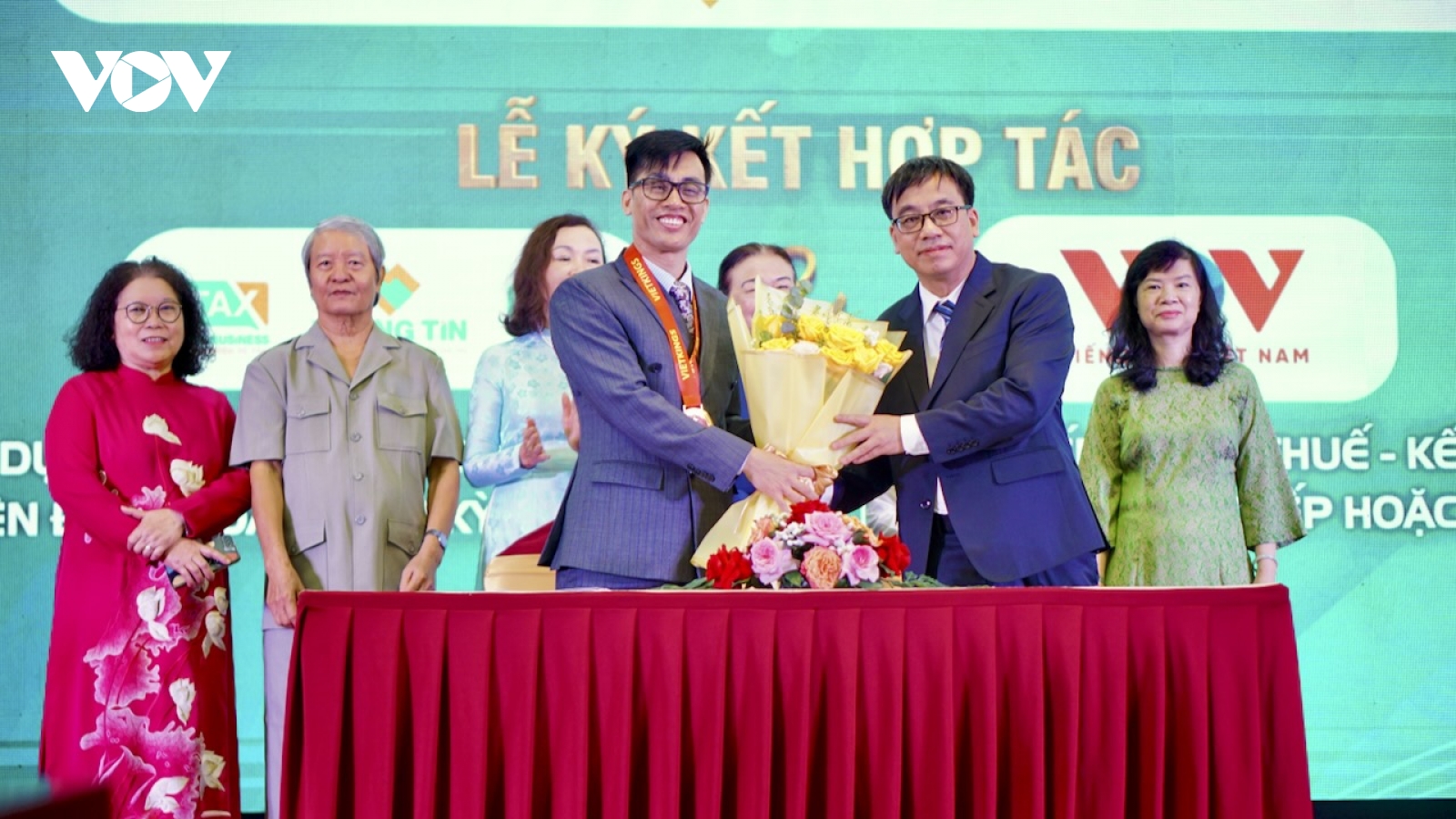 Công ty thuế Trọng tín kỷ niệm 15 năm kiên định phụng sự doanh nghiệp