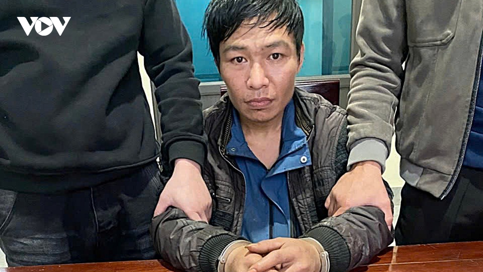 Bắt kẻ trốn truy nã đang mang theo ma tuý