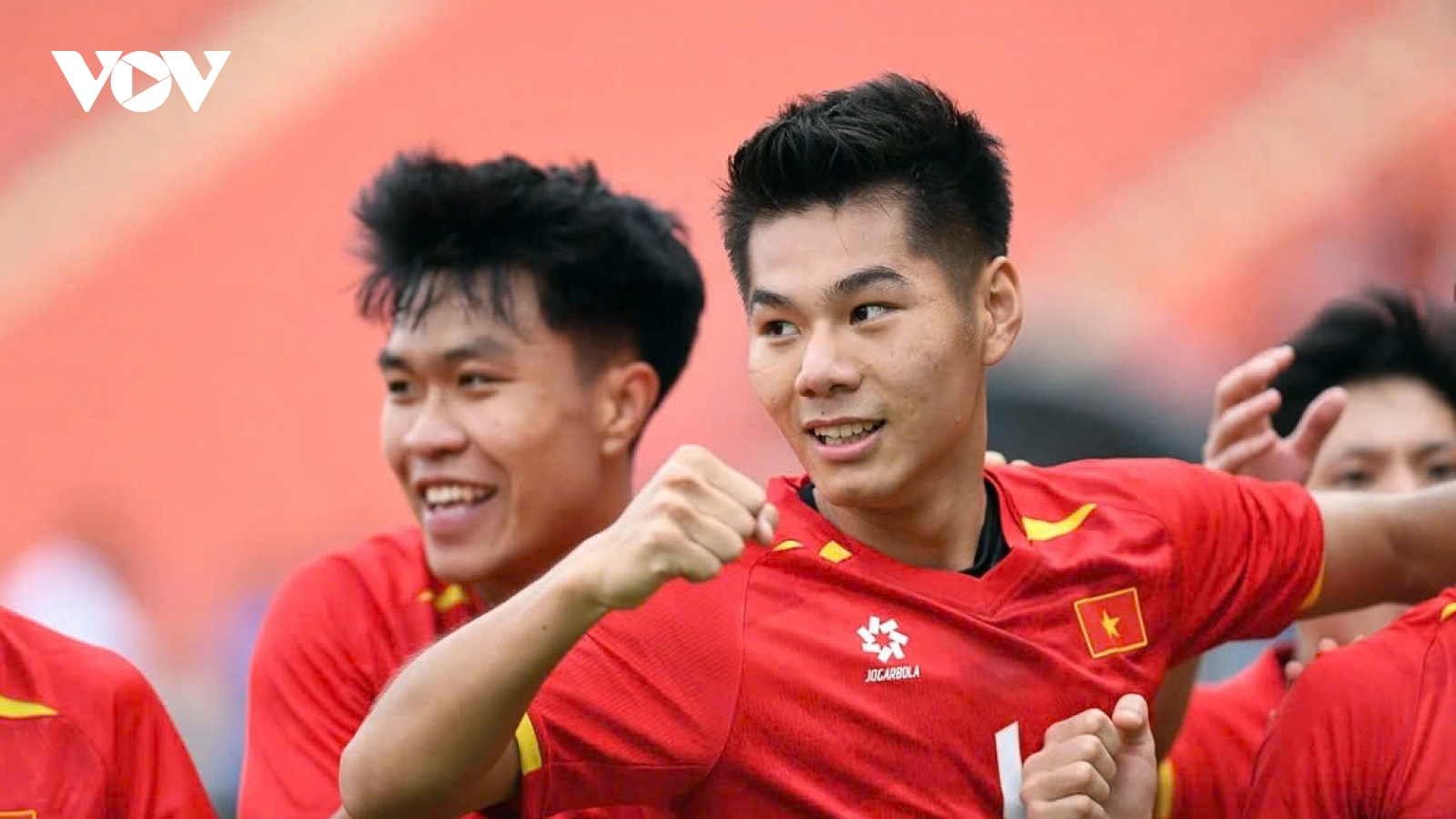 Vietnam secure SEA Games semifinal spot with convincing win over Malaysia