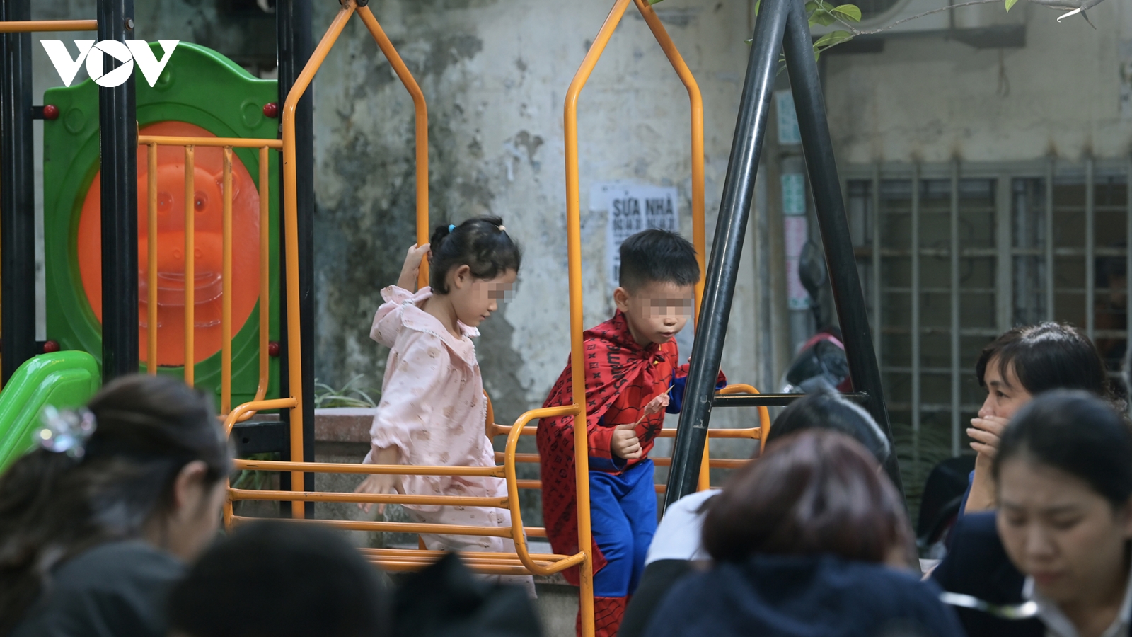 Không gian công cộng tại các khu tập thể Hà Nội ngày càng biến mất