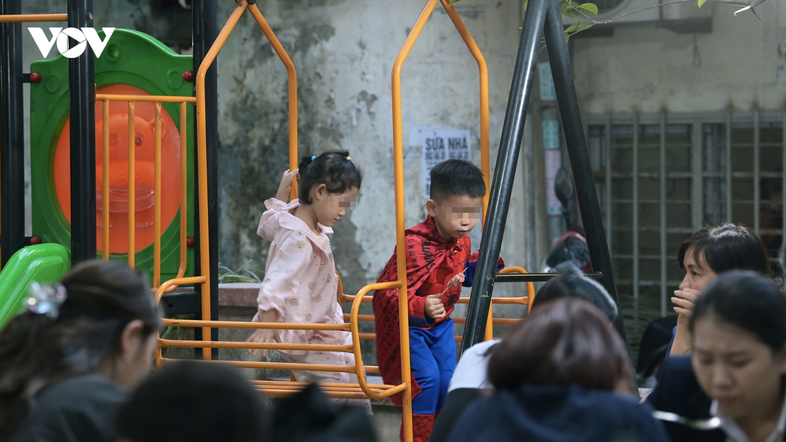 Không gian công cộng tại các khu tập thể Hà Nội ngày càng biến mất