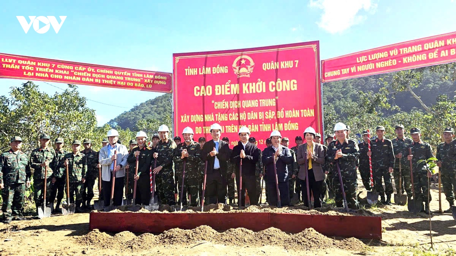 Nhiều lực lượng chung tay cho "Chiến dịch Quang Trung" làm nhà giúp dân ở Lâm Đồng