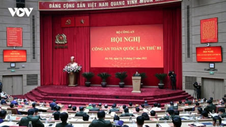 PM urges public security force to ensure security for Party Congress, elections