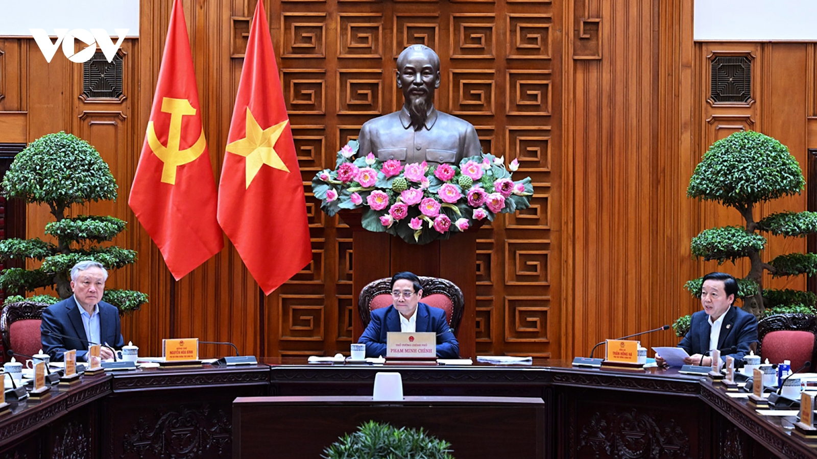 PM calls for transparency and acceleration of key railway projects