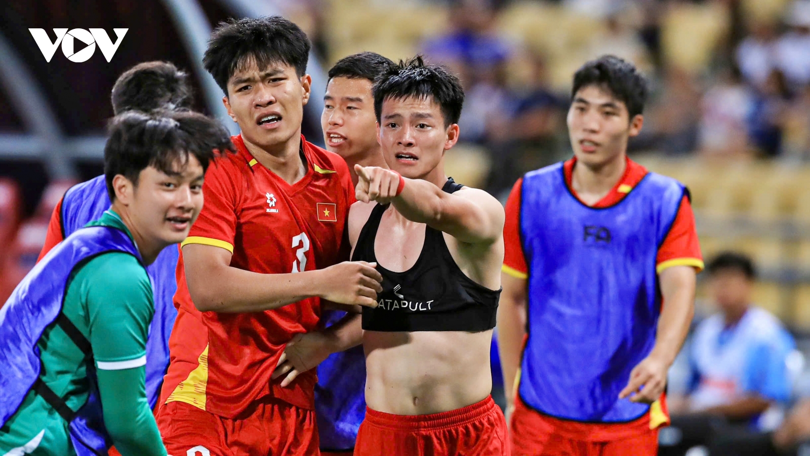 Người hùng U22 Việt Nam chia sẻ bất ngờ trước giờ lên chuyến bay về nước